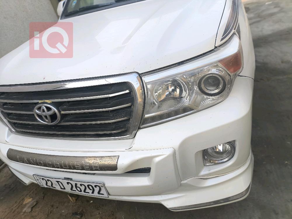 تويوتا لاندكروزر